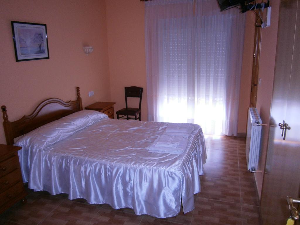 Hostal El Caminero Purullena Εξωτερικό φωτογραφία